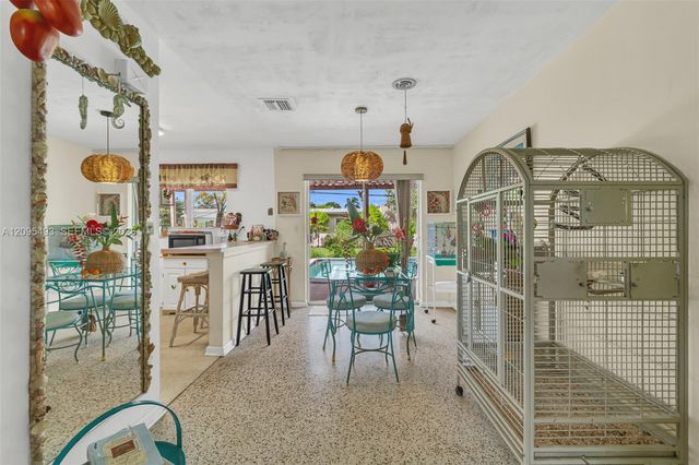 10511 SW 53rd Street, Miami, FL 33165