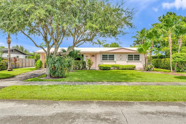 10511 SW 53rd Street, Miami, FL 33165