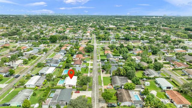 10511 SW 53rd Street, Miami, FL 33165
