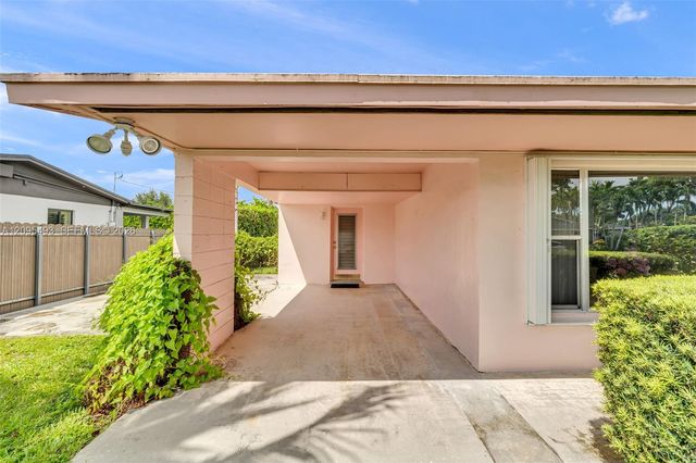 10511 SW 53rd Street, Miami, FL 33165