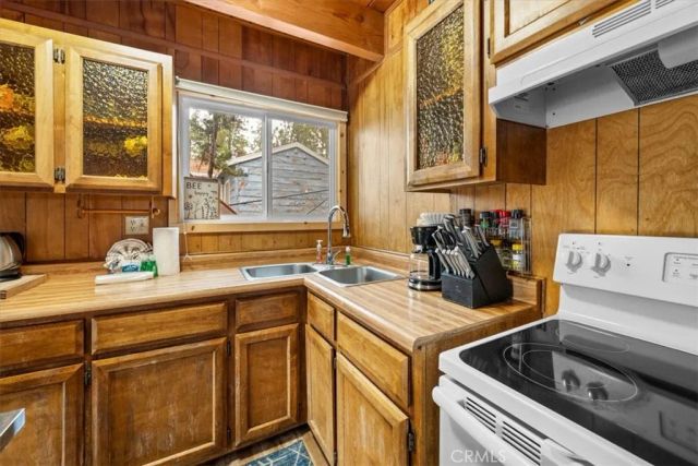 567 Highland, Big Bear Lake, CA 92315