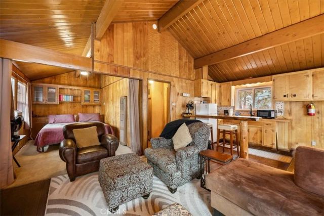 567 Highland, Big Bear Lake, CA 92315