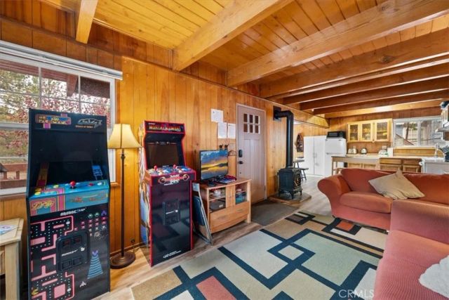 567 Highland, Big Bear Lake, CA 92315