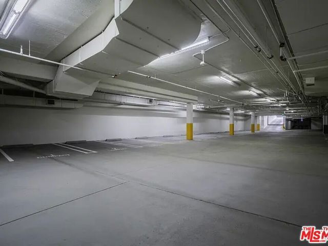 2391 Roscomare 201, Los Angeles, CA 90077