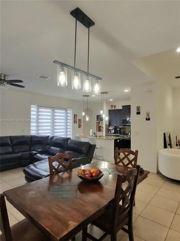 11845 SW 252nd Ter, Homestead, FL 33032