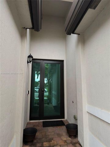 11845 SW 252nd Ter, Homestead, FL 33032