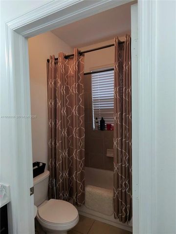 11845 SW 252nd Ter, Homestead, FL 33032