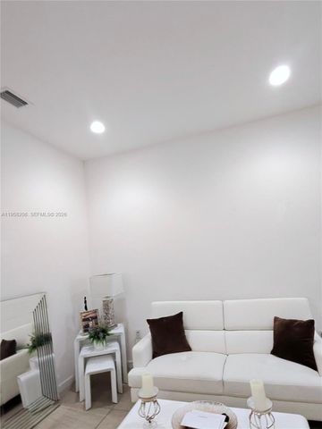 11845 SW 252nd Ter, Homestead, FL 33032