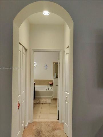 11845 SW 252nd Ter, Homestead, FL 33032