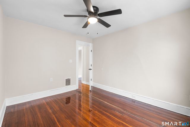 30 Washington Manor Avenue, West Haven, CT 06516