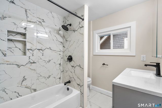 30 Washington Manor Avenue, West Haven, CT 06516