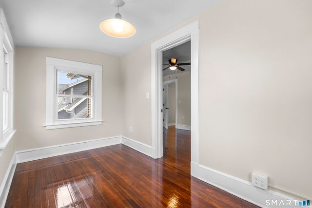 30 Washington Manor Avenue, West Haven, CT 06516