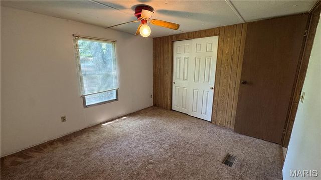 26175 N Carol Street, Warrenton, MO 63383