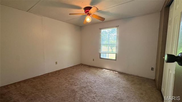 26175 N Carol Street, Warrenton, MO 63383