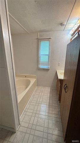 26175 N Carol Street, Warrenton, MO 63383