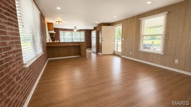 26175 N Carol Street, Warrenton, MO 63383