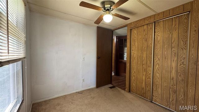 26175 N Carol Street, Warrenton, MO 63383