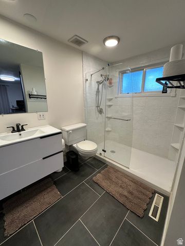 268 E 3100 N, North Ogden, UT 84414