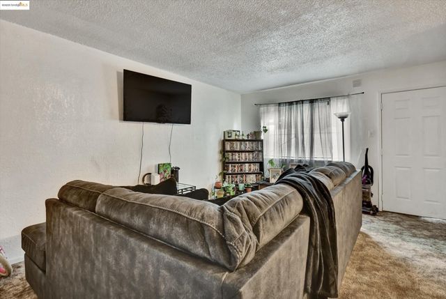 1035 76th Ave, Oakland, CA 94621