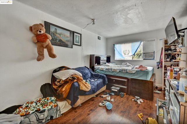 1035 76th Ave, Oakland, CA 94621