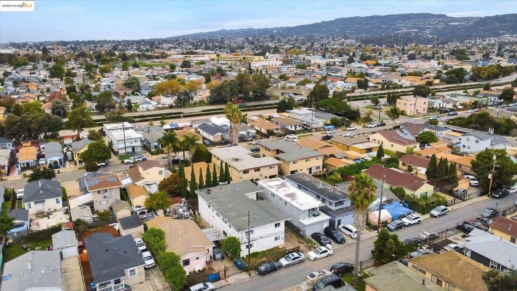 1035 76th Ave, Oakland, CA 94621