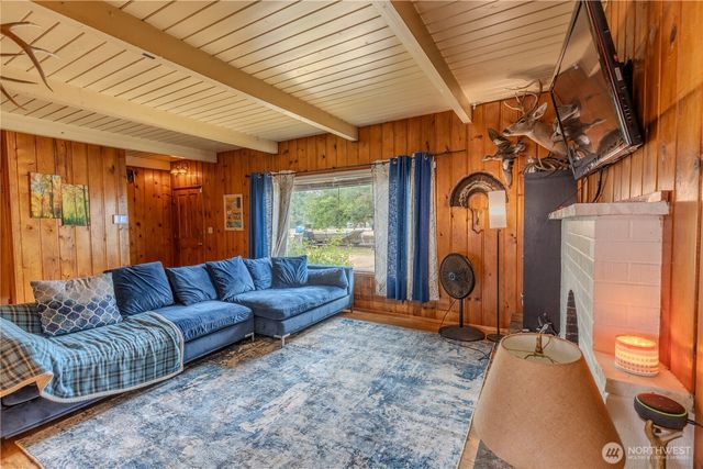 6103 Grove Street, Marysville, WA 98270