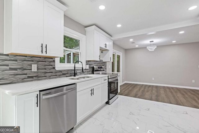 3216 Montheath Court, Duluth, GA 30096