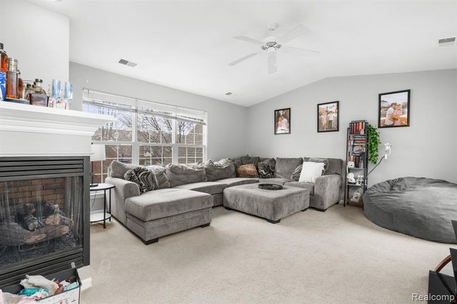 43492 Pendleton Circle 12, Sterling Heights, MI 48313
