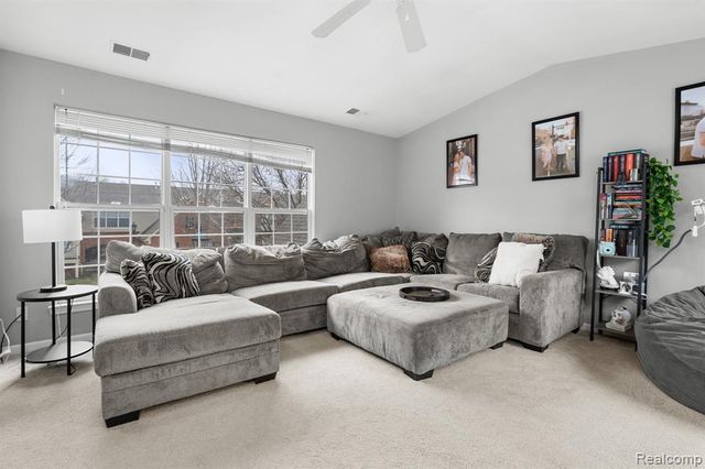 43492 Pendleton Circle 12, Sterling Heights, MI 48313