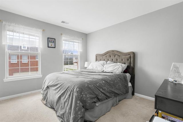 43492 Pendleton Circle 12, Sterling Heights, MI 48313