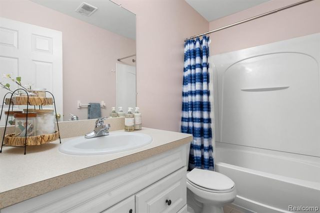 43492 Pendleton Circle 12, Sterling Heights, MI 48313