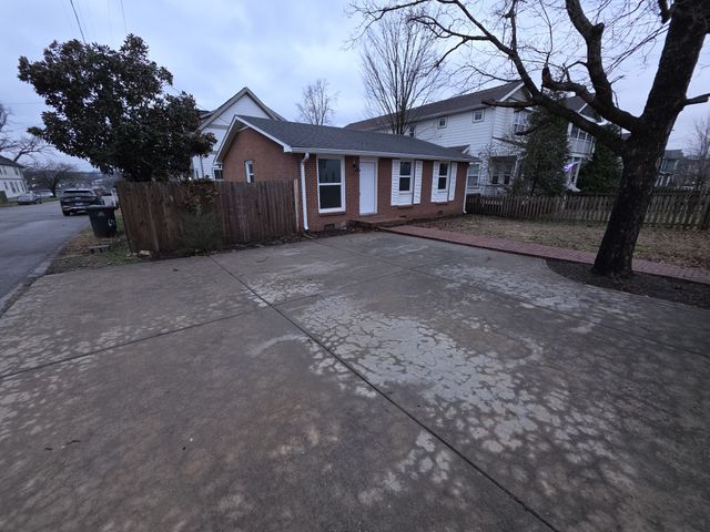 6201 California Ave, Nashville, TN 37209