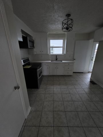 6201 California Ave, Nashville, TN 37209