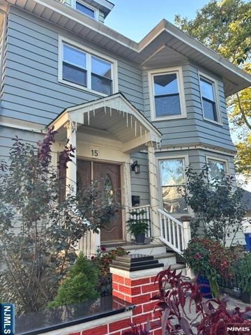 15 Brewster Avenue, Ridgefield Park, NJ 07660