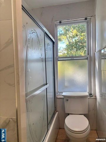 15 Brewster Avenue, Ridgefield Park, NJ 07660