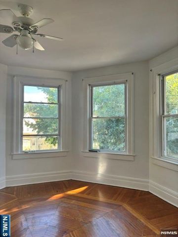 15 Brewster Avenue, Ridgefield Park, NJ 07660