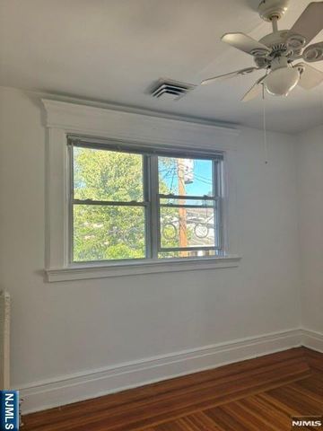 15 Brewster Avenue, Ridgefield Park, NJ 07660