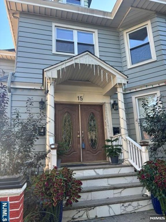 15 Brewster Avenue, Ridgefield Park, NJ 07660