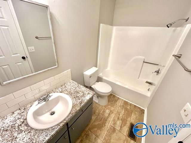 119 Crescent Circle 119, Madison, AL 35758