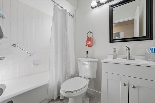 4003 38TH STREET W, Bradenton, FL 34205