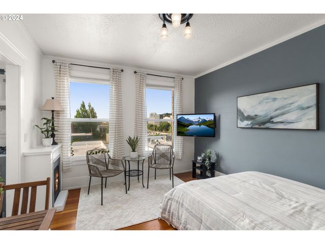 1631 Nw EVERETT St 301, Portland, OR 97209