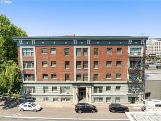 1631 Nw EVERETT St 301, Portland, OR 97209