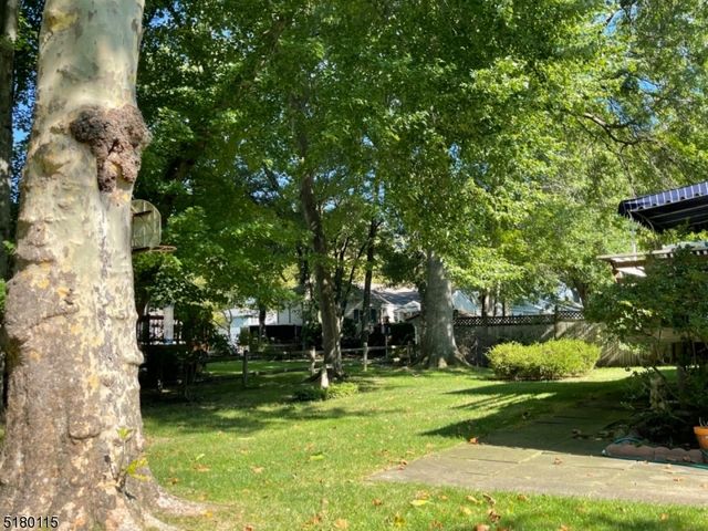 52 Otoole St, Westwood Boro, NJ 07675