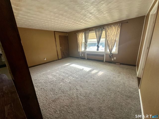 448 Tudor Street, Waterbury, CT 06704