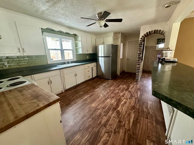 448 Tudor Street, Waterbury, CT 06704