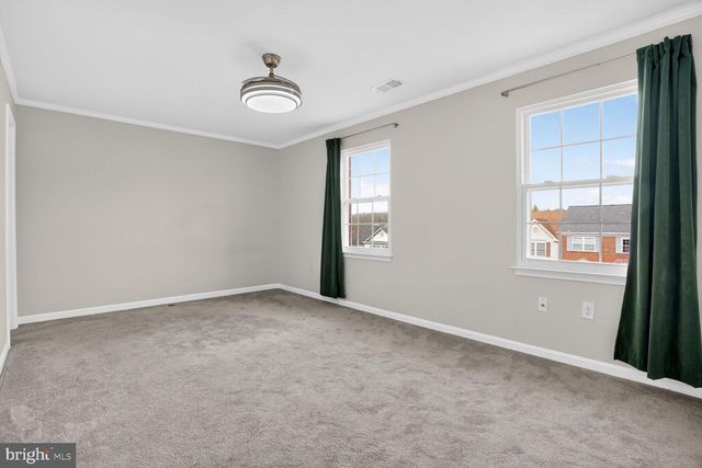 6739 ROCKLEDGE PL, Centreville, VA 20121