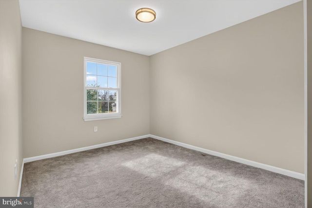 6739 ROCKLEDGE PL, Centreville, VA 20121