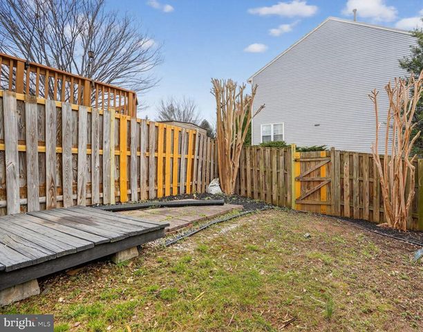 6739 ROCKLEDGE PL, Centreville, VA 20121