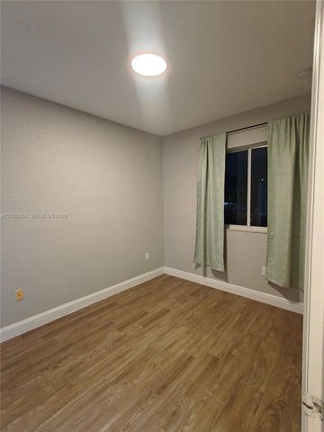 17866 NW 74th Ct, Hialeah, FL 33015