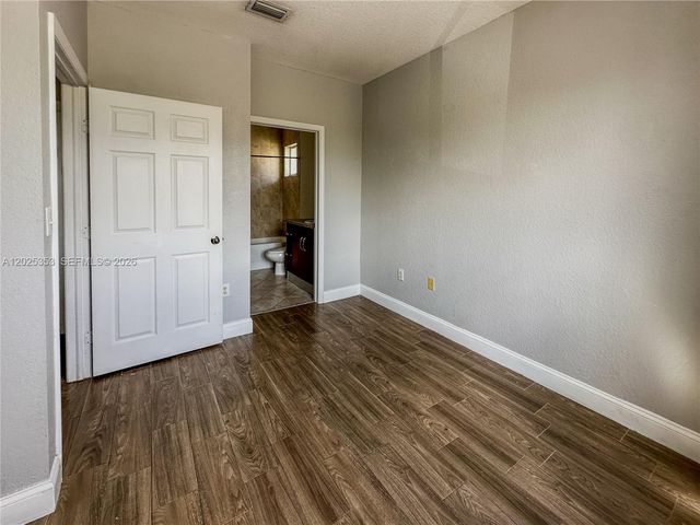 17866 NW 74th Ct, Hialeah, FL 33015
